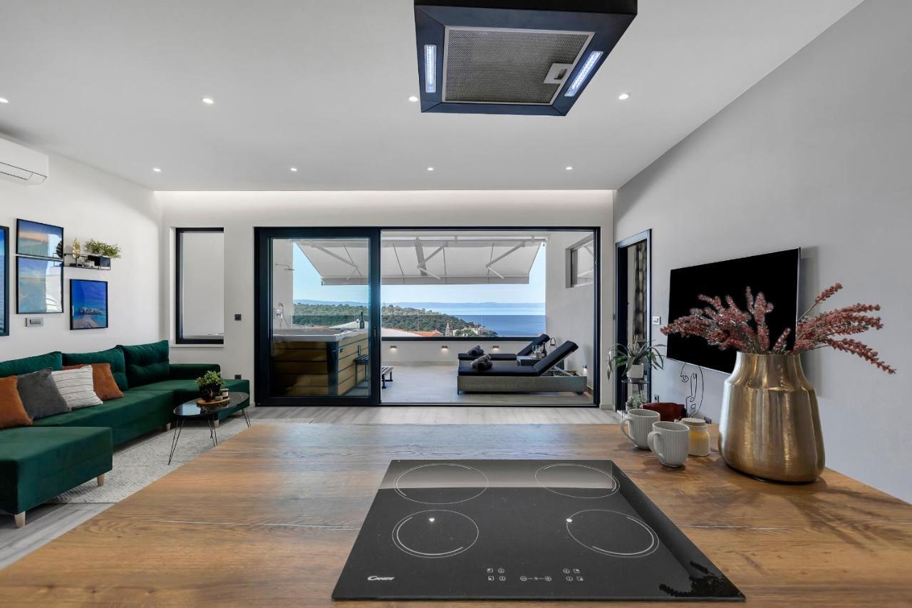 Hiša za goste Luxury Black Pearl With Jacuzzi